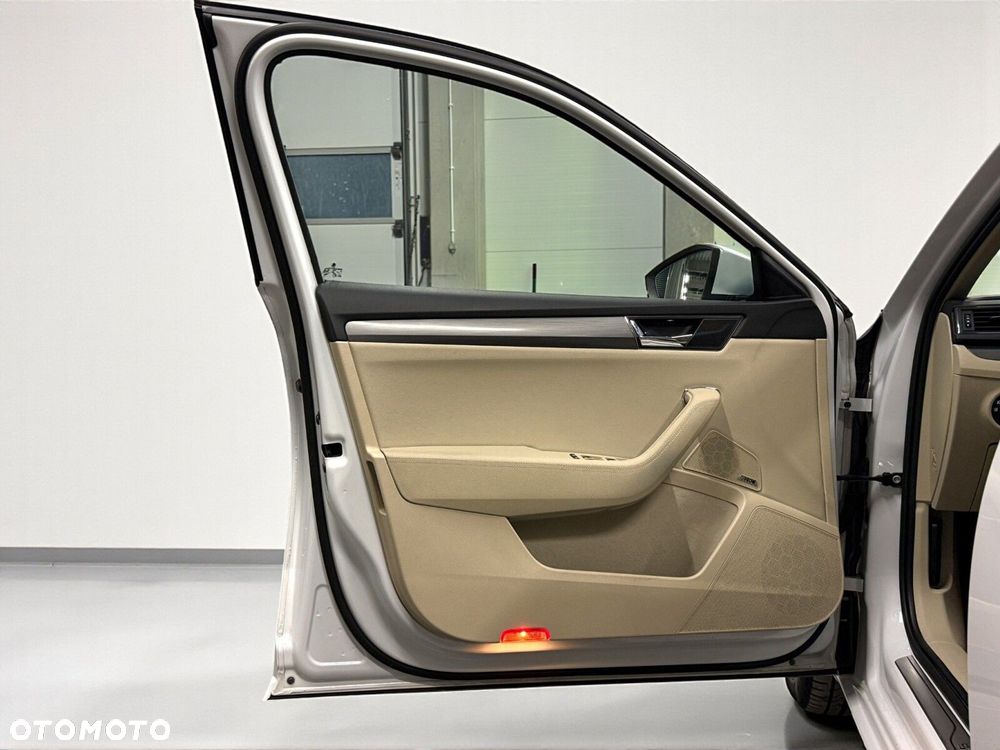 Skoda Superb 1.5 TSI ACT Style DSG - 16