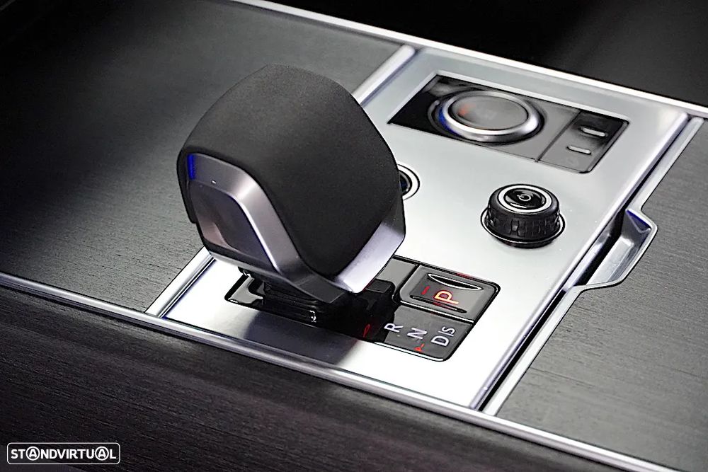 Land Rover Range Rover P440e Hybrid SE - 17