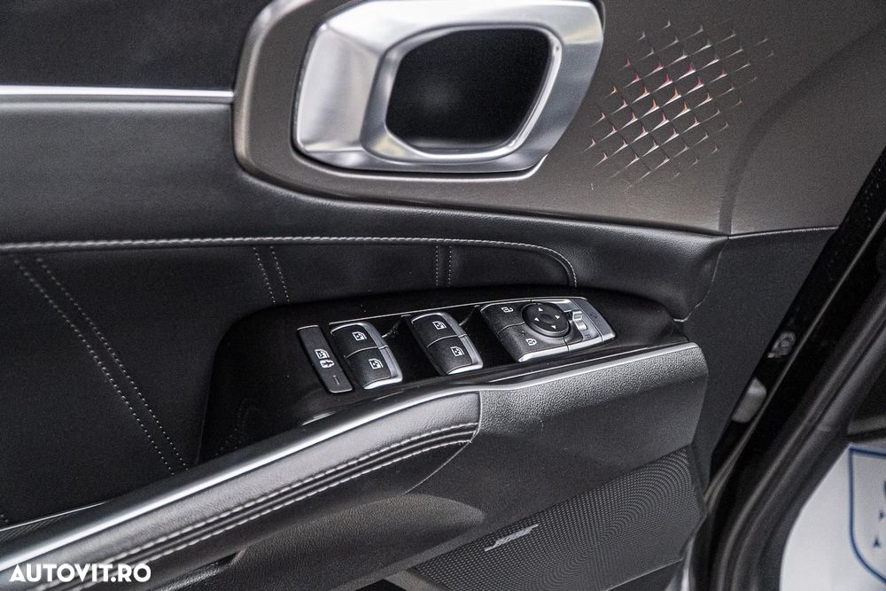 Kia Sorento 1.6 T-GDI PHEV 6AT 4x4 7P Premium+ - 34