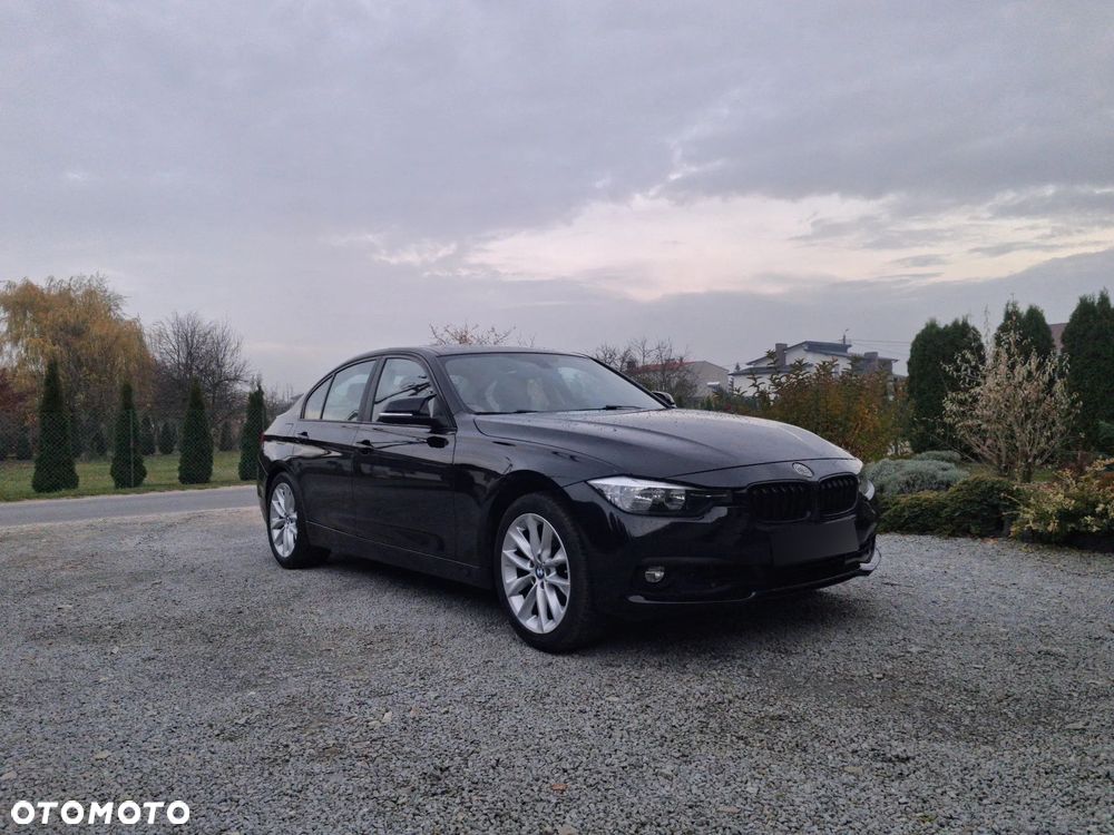 BMW Seria 3 320d Sport Line Shadow - 5