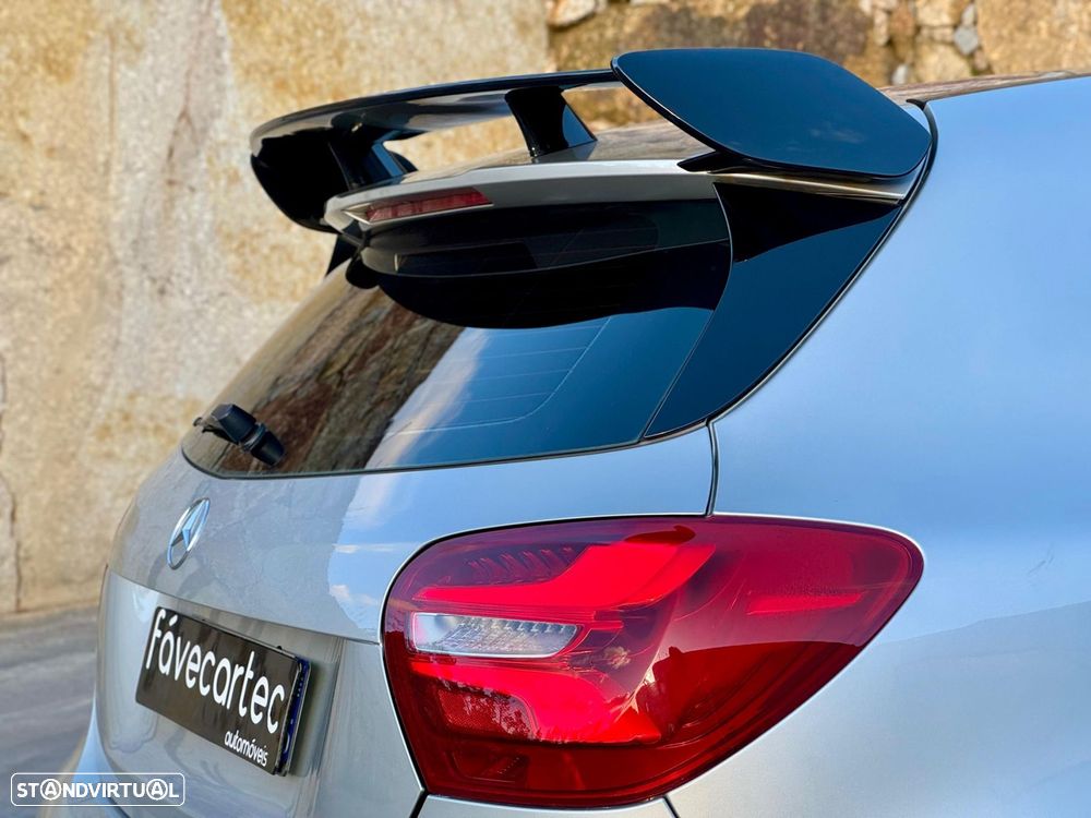 Mercedes-Benz A 180 d AMG Line - 20