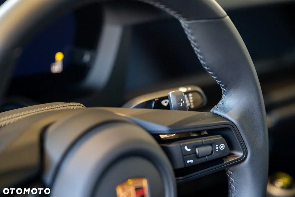 Porsche 911 GT3 Touring PDK - 22