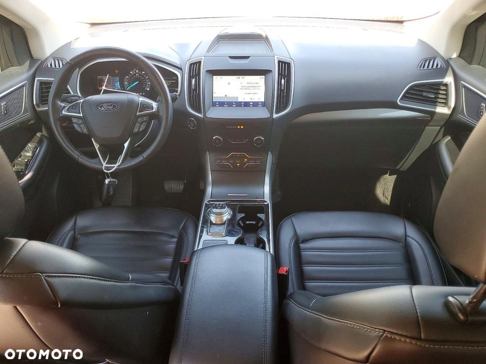 Ford Edge - 7