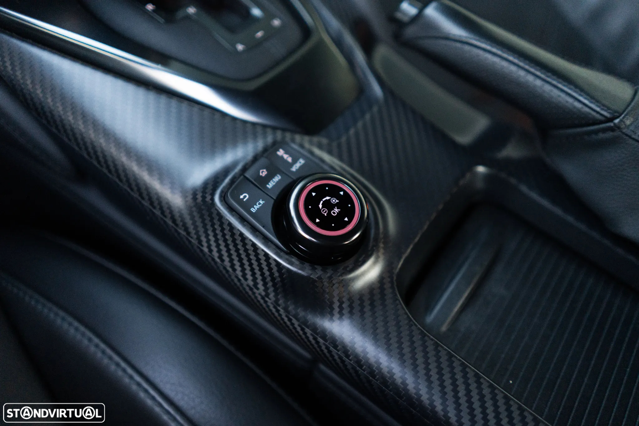 Nissan GT-R 3.8 V6 Black Edition - 25
