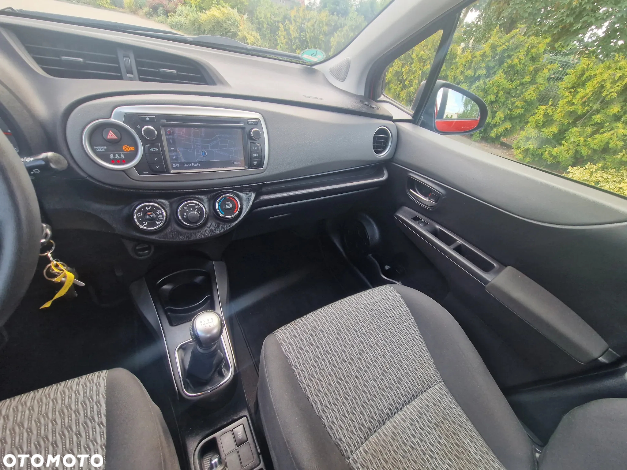 Toyota Yaris 1.33 Premium EU6 - 7