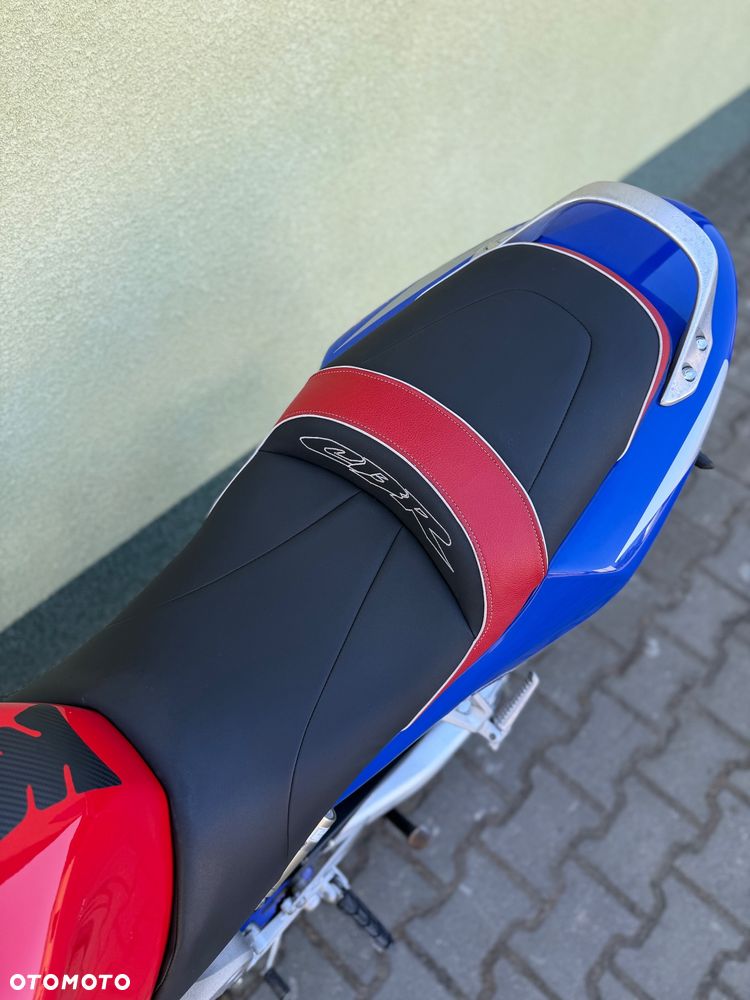 Honda CBR - 33