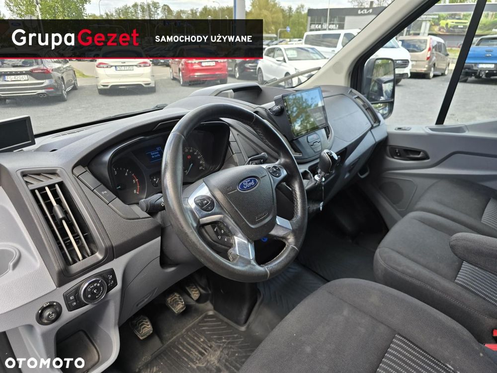 Ford Transit - 9
