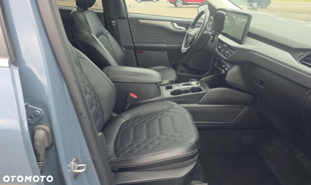 Ford Escape 2.0 EcoBoost AWD Titanium - 14