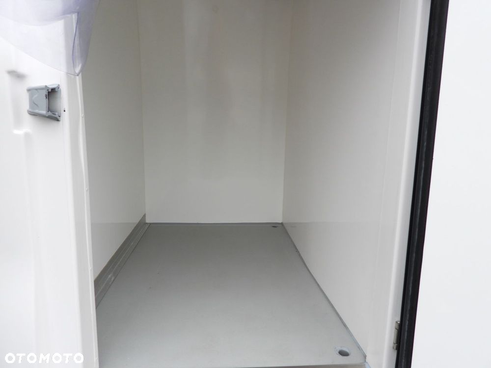 Iveco DAILY 35S14 FURGON CHŁODNIA  0*C ZASILANIE 230V TEMPOMAT AUTOMAT HI-MATIC KLIMATYZACJA  140KM - 25