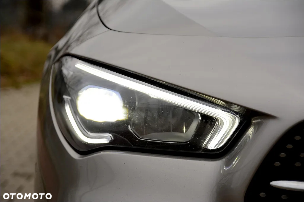 Mercedes-Benz CLA 180 Shooting Brake AMG Line - 37