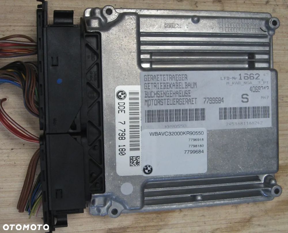 BMW E90 2.0 DIESEL 7798180 sterownik silnika komputer - 1