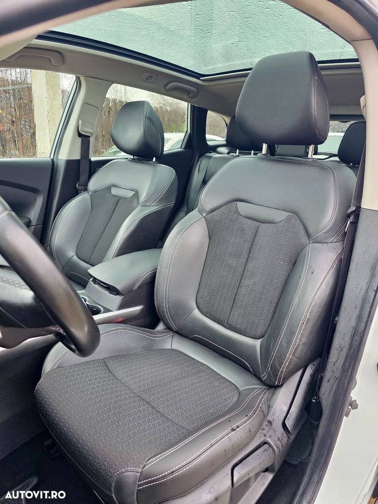 Dacia Duster 1.5 dCi 4x4 Prestige - 11