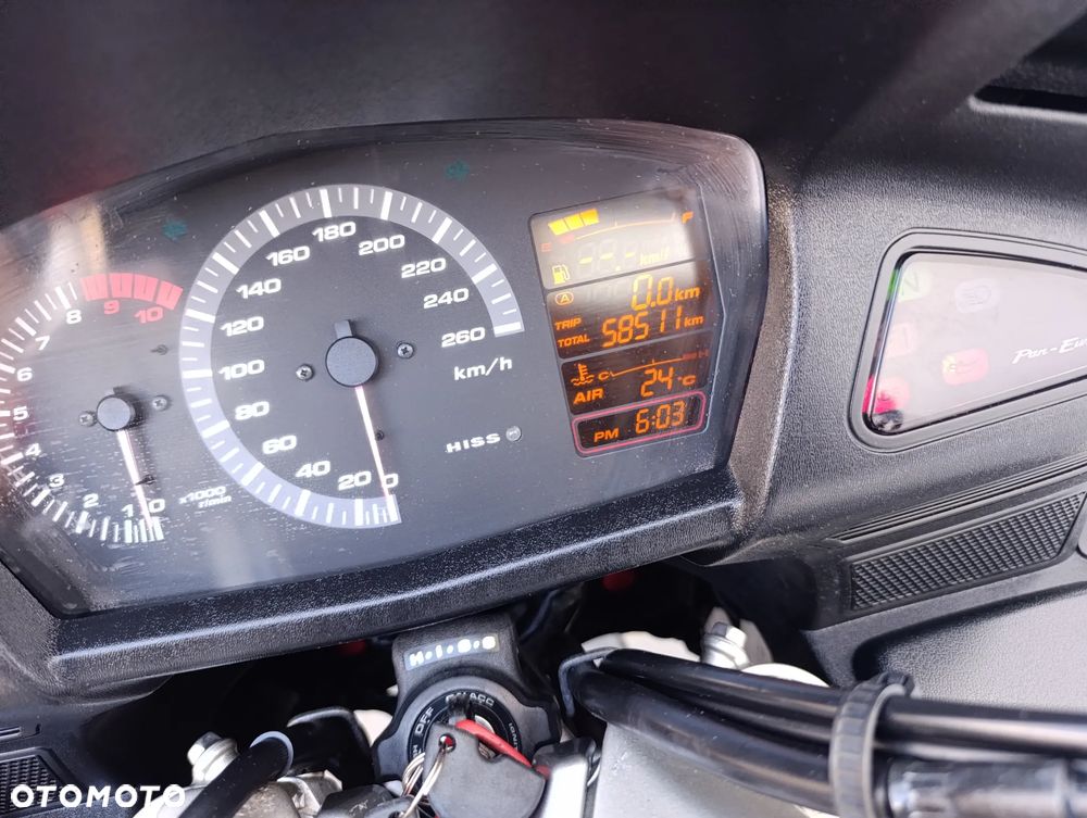 Honda ST - 17