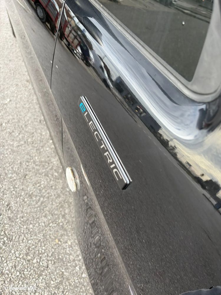 Mercedes-Benz eVito Tourer - 7