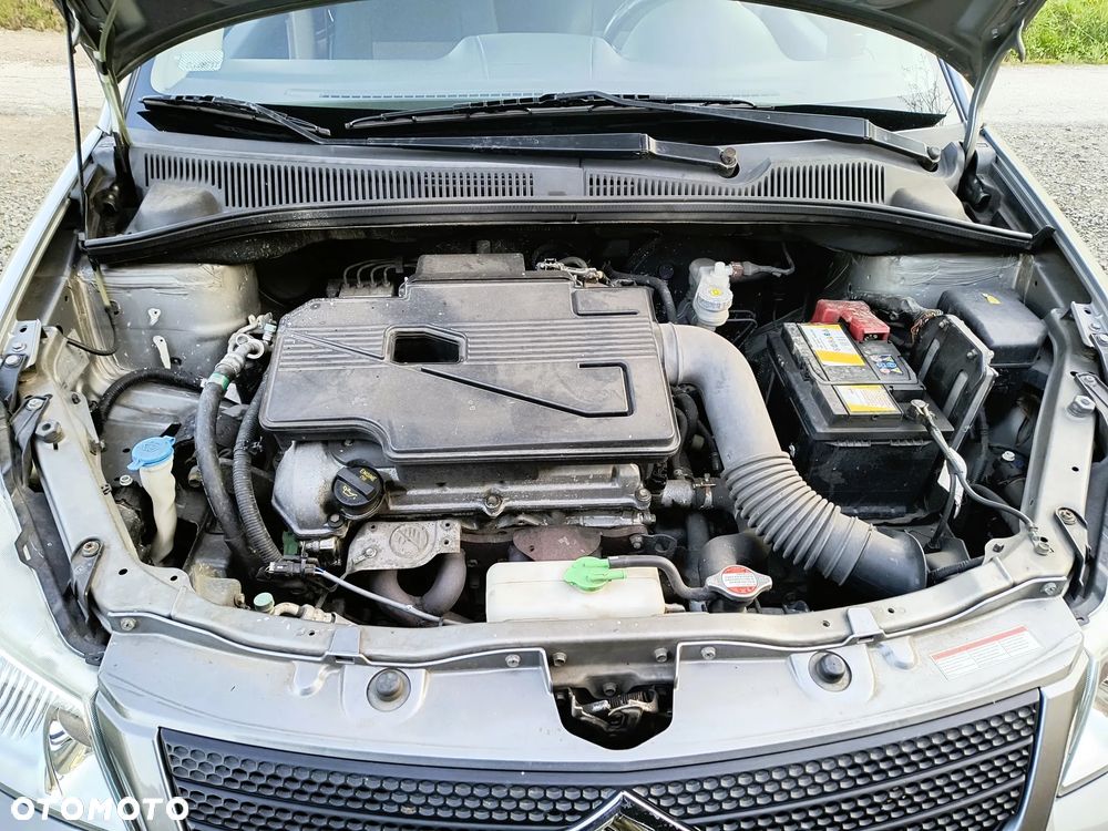 Suzuki SX4 1.6 GLX / Comfort - 9