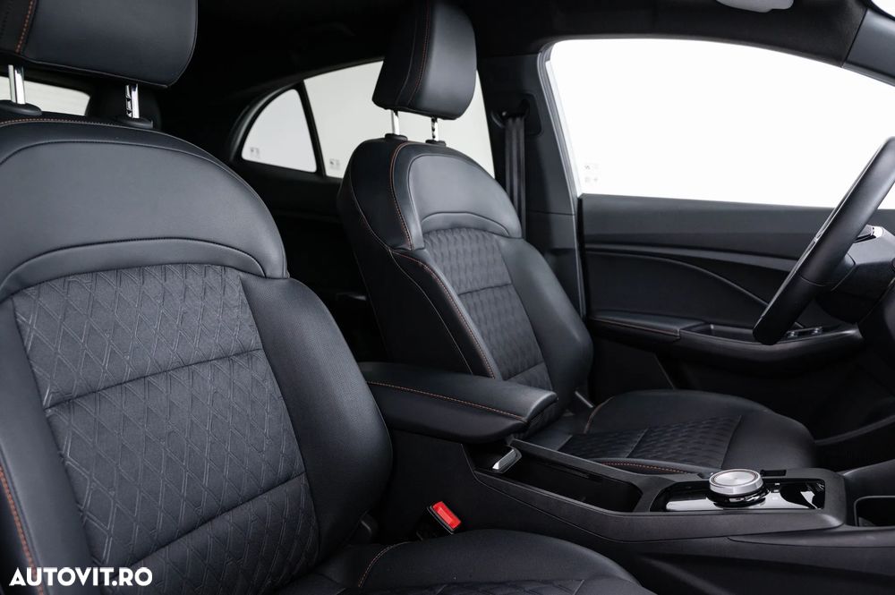 MG MG3 3 Hybrid+ Luxury - 10