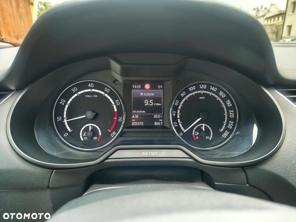 Skoda Octavia 2.0 TSI RS 230 DSG - 28
