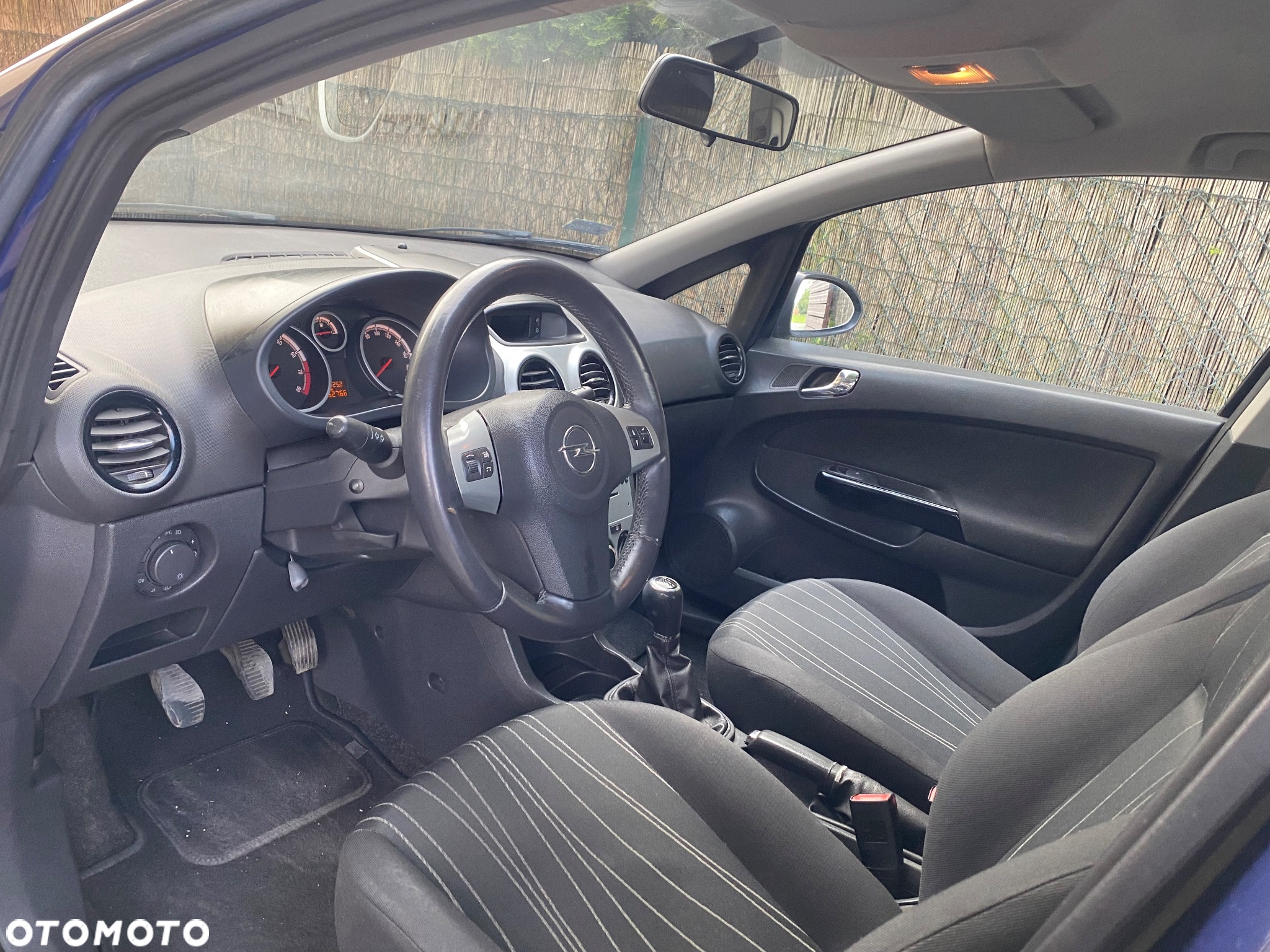 Opel Corsa - 6