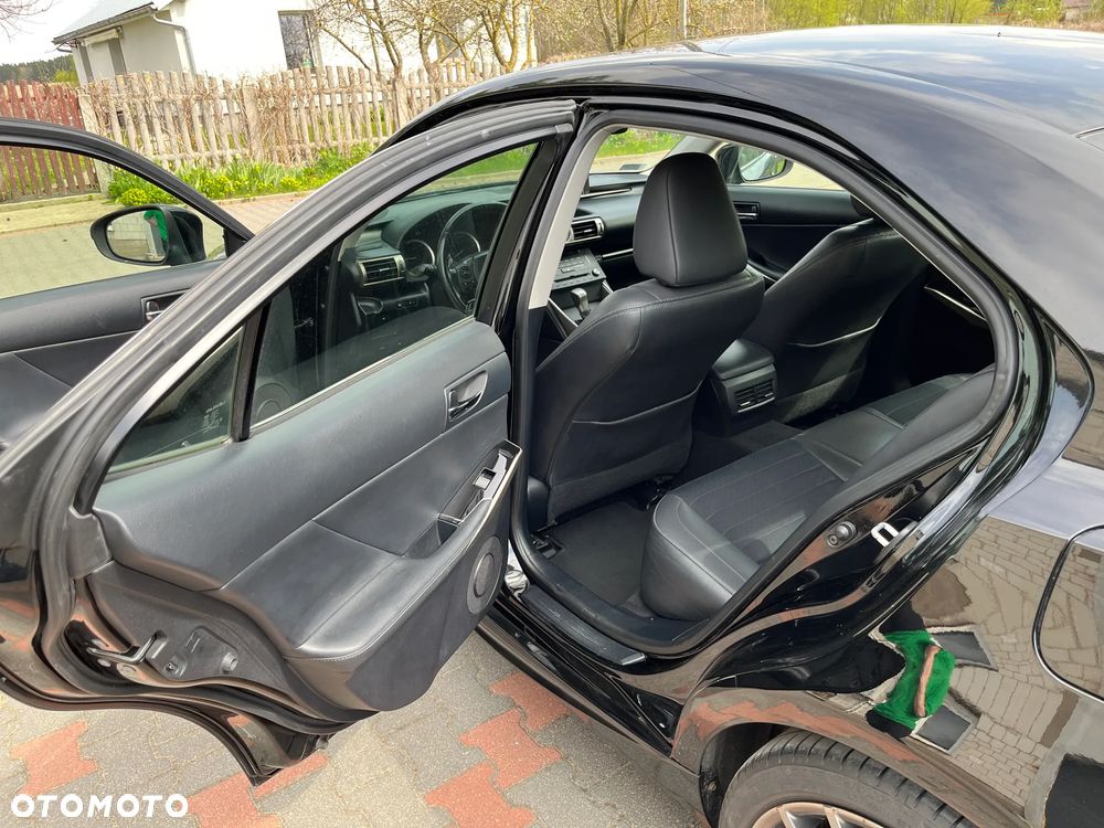 Lexus IS 200t Comfort - 12