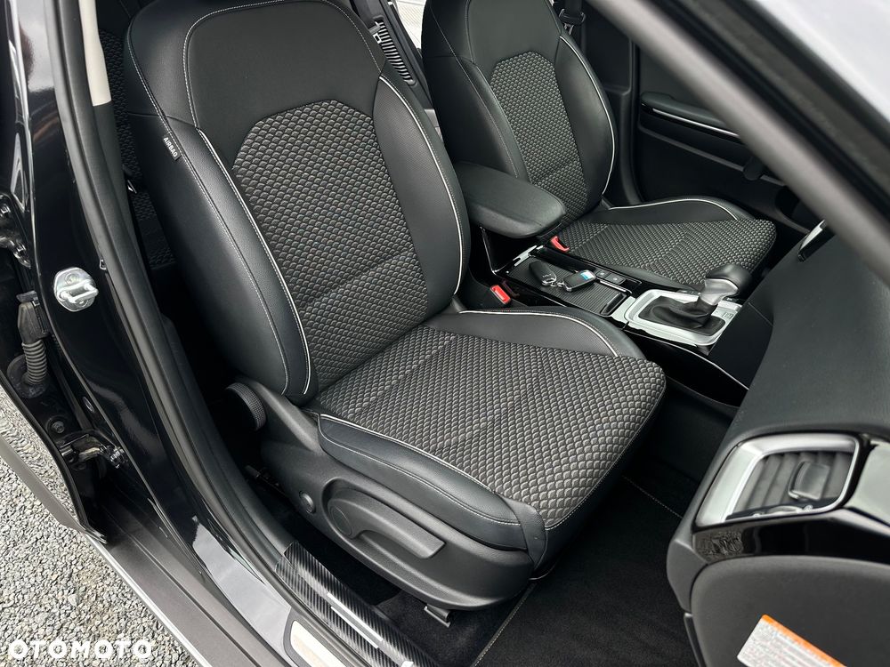 Kia XCeed 1.6 GDI PHEV Business Line DCT - 24