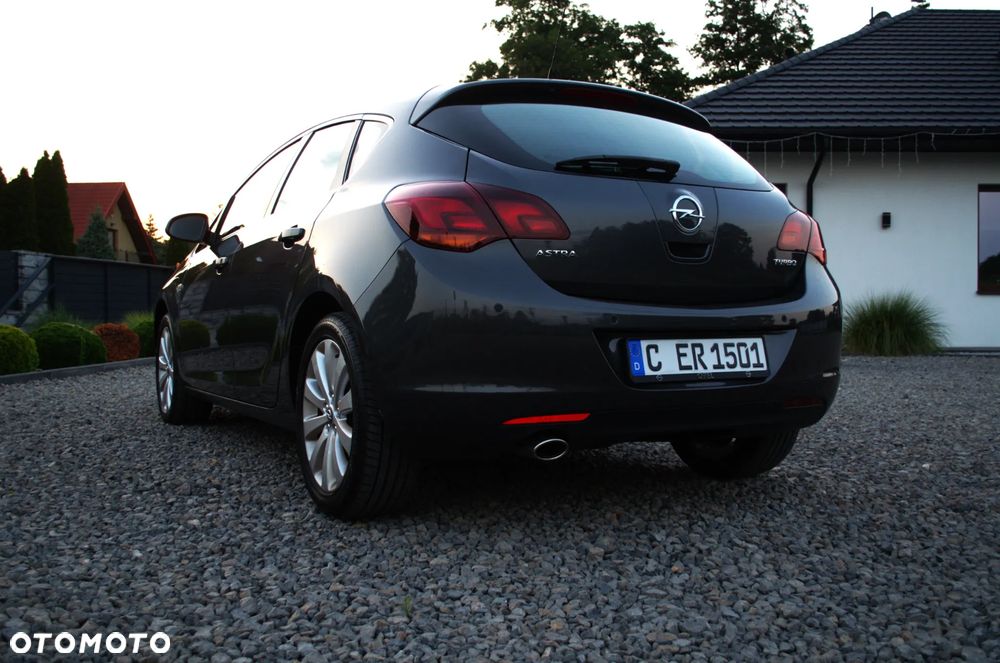 Opel Astra 1.4 Turbo Automatik Cosmo - 9