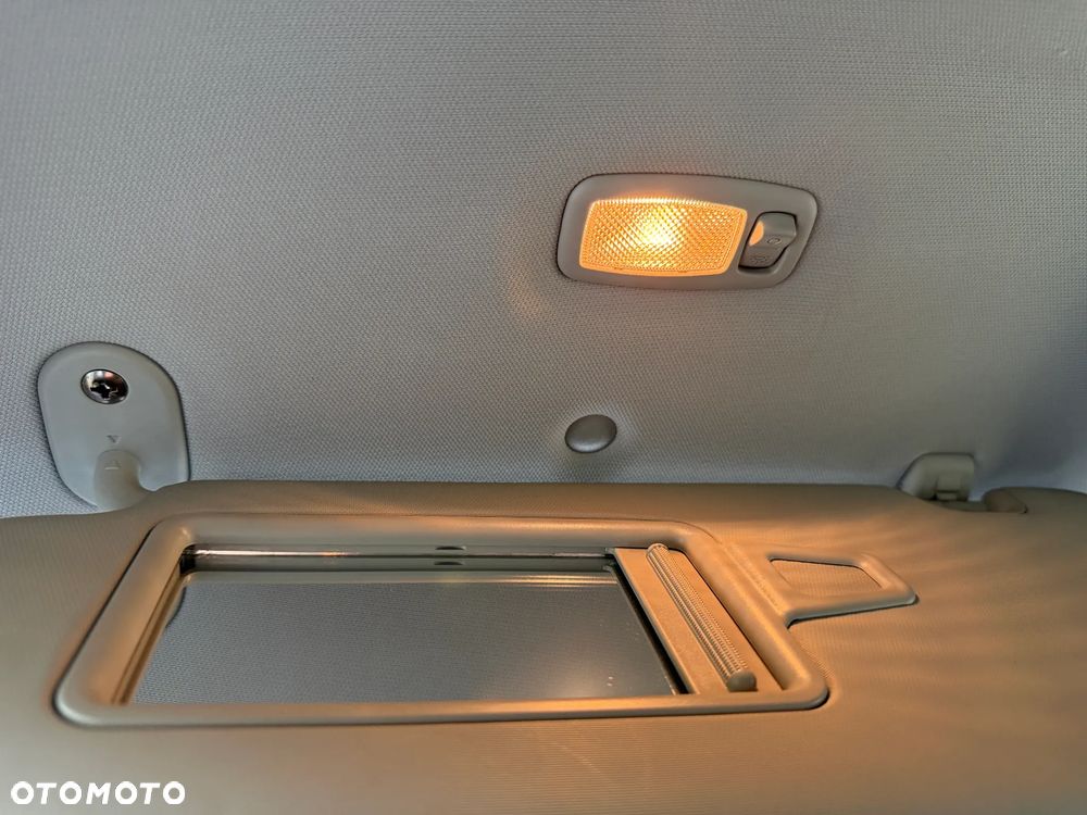 Kia Ceed 1.6 GDI DCT Platinum Edition - 34
