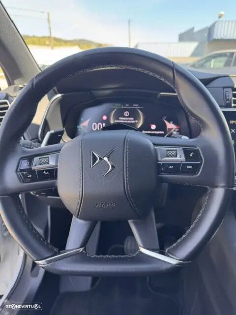 DS DS7 Crossback - 15