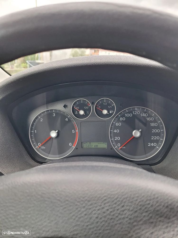 Ford Focus SW 1.6 TDCi Titanium - 5