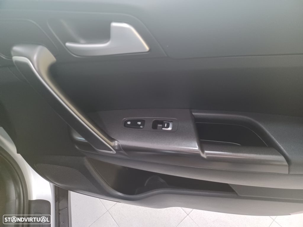 Kia Sportage 1.6 GDI ISG SX - 22