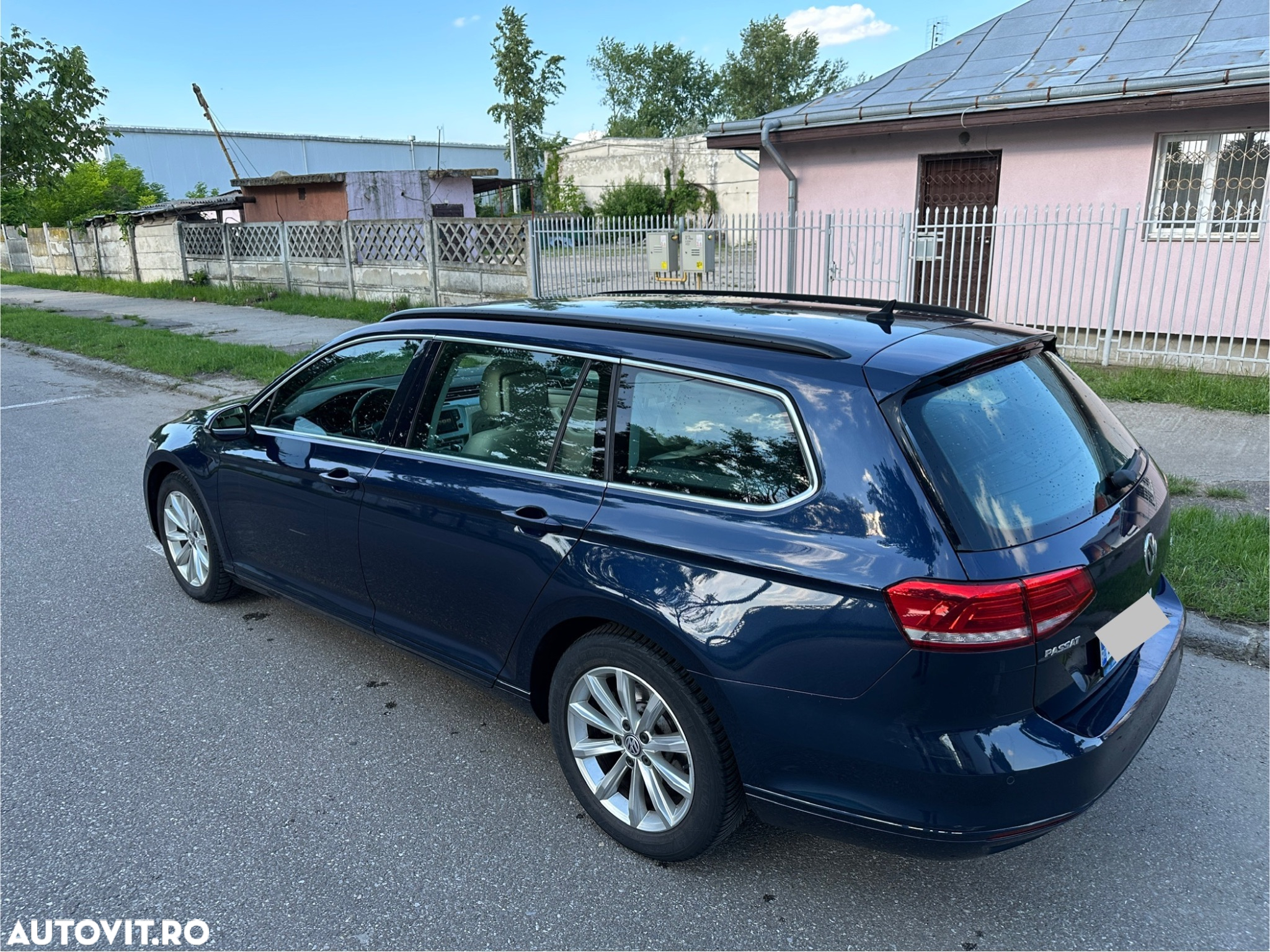 Volkswagen Passat Variant 2.0 TDI DSG (BlueMotion Technology) Highline - 3