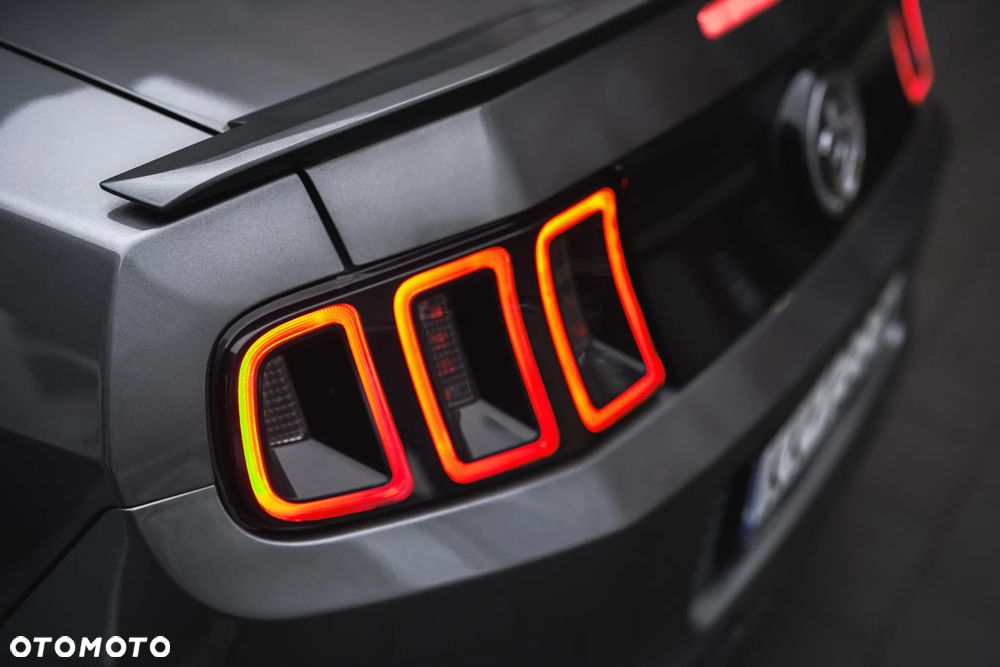 Ford Mustang 3.7 V6 Premium - 28