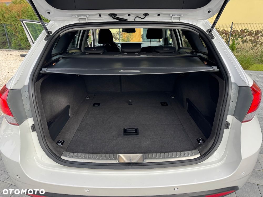 Hyundai i40 i40cw 1.7 CRDi Automatik Premium - 31