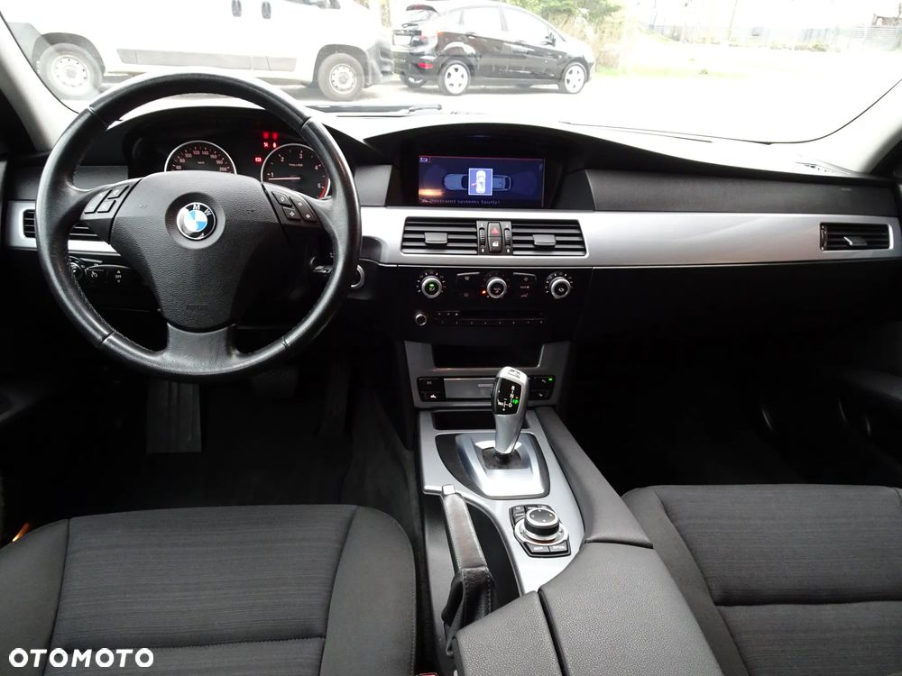 BMW Seria 5 520d Touring Edition Exclusive - 30