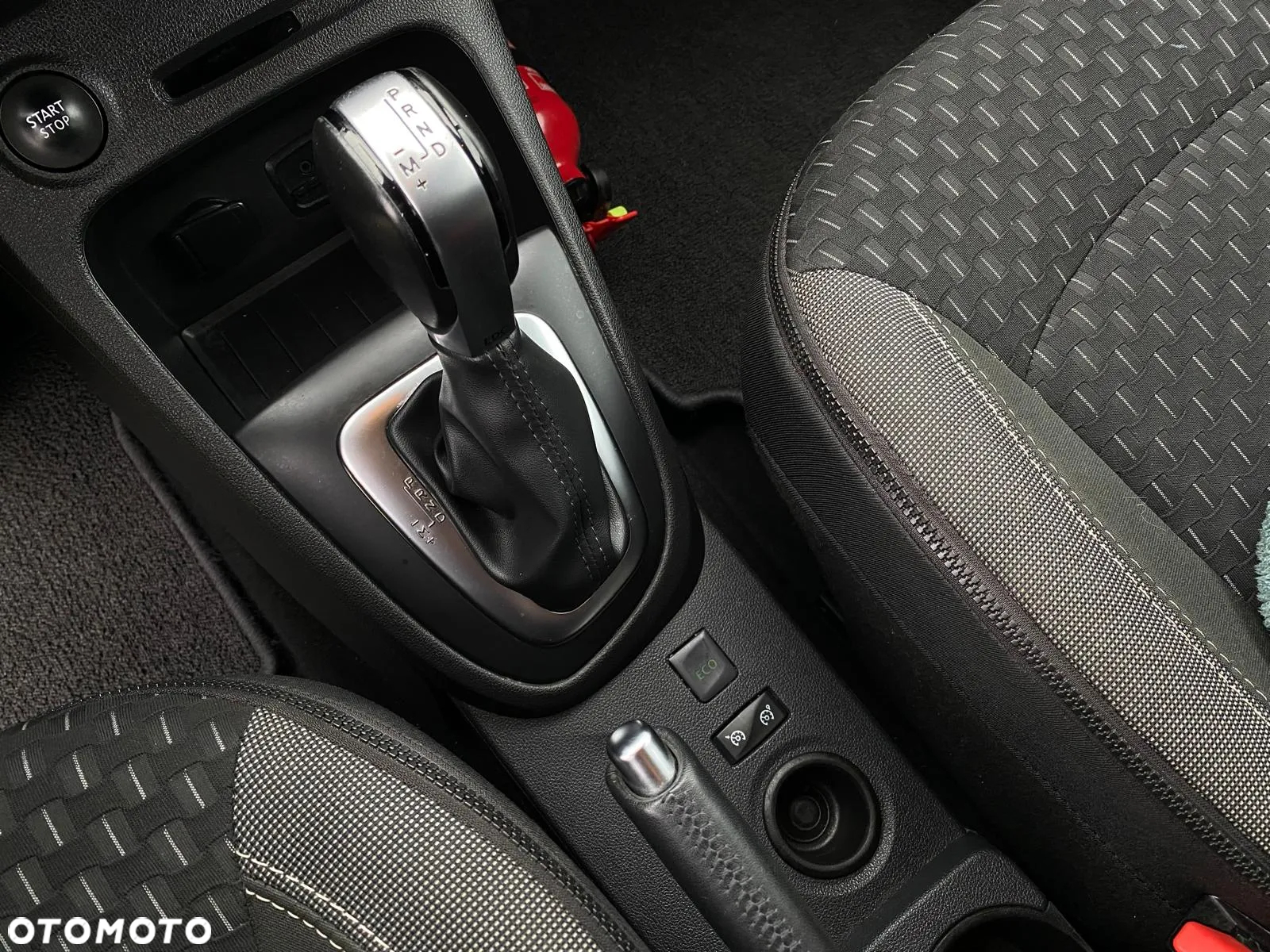 Renault Captur 1.5 dCi Intens EDC - 14