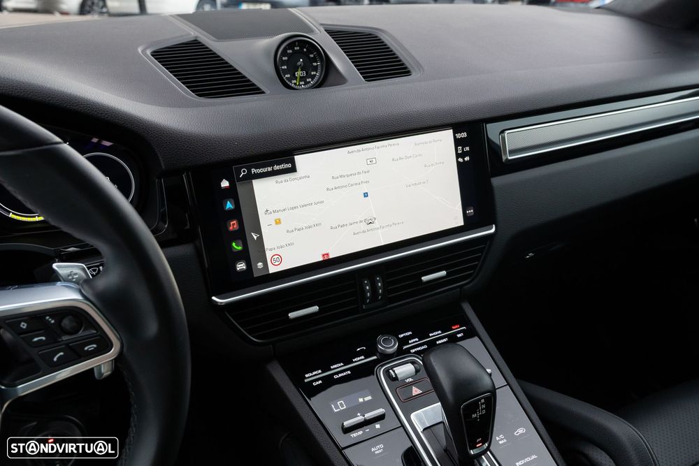 Porsche Cayenne Coupé E-Hybrid - 25