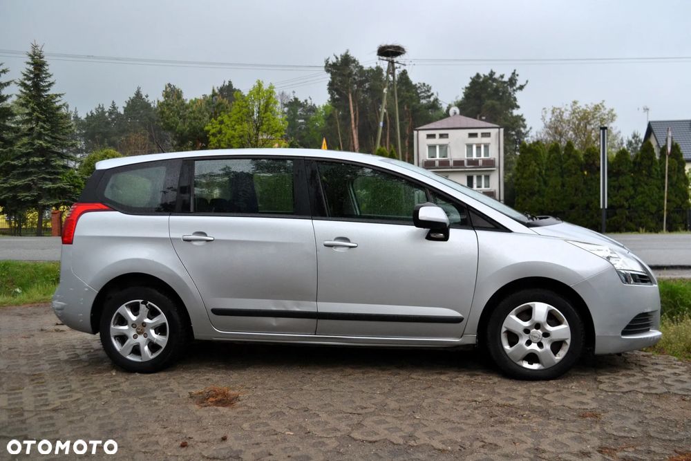 Peugeot 5008 HDI FAP 110 Family Plus - 13