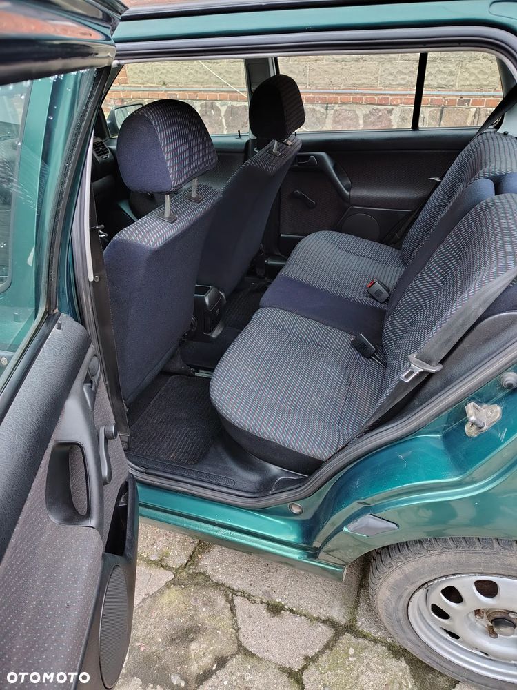 Volkswagen Vento - 10