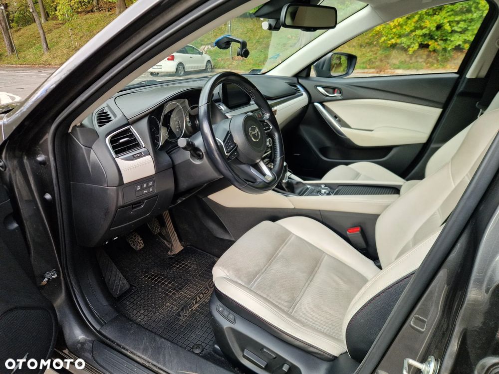 Mazda 6 - 15