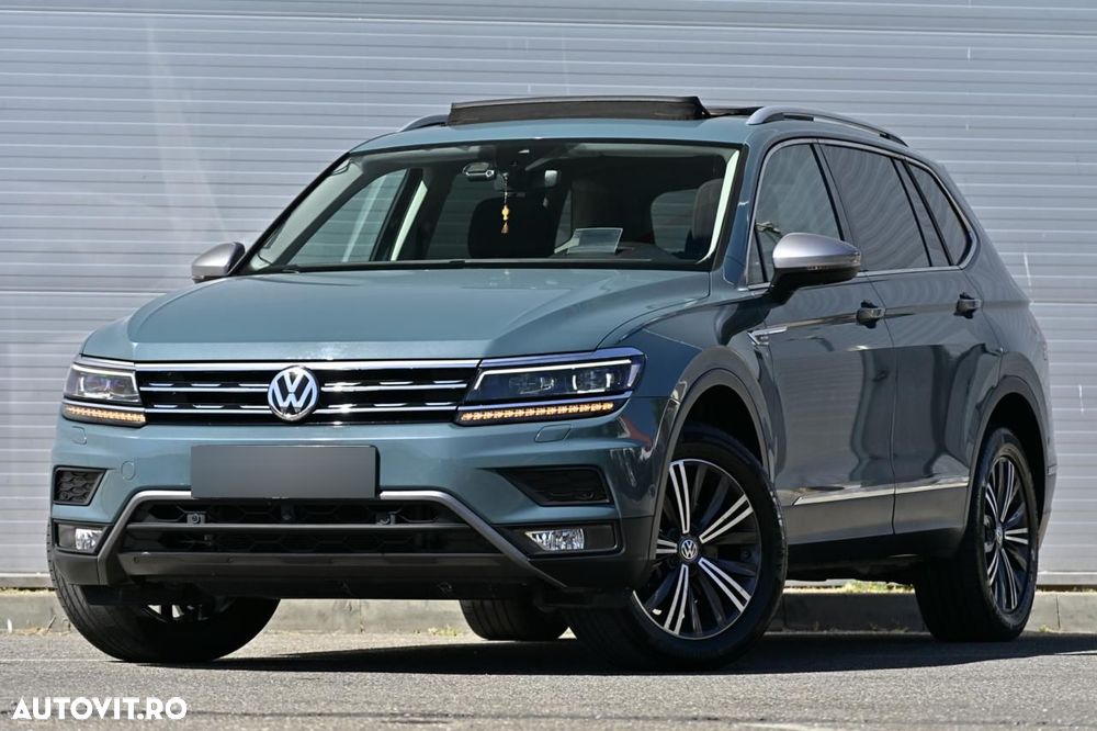 Volkswagen Tiguan - 1