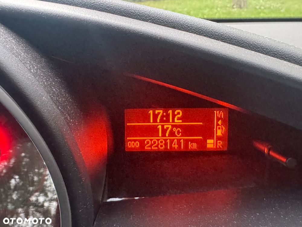 Toyota Verso 1.8 Prestige EU5 7os - 21