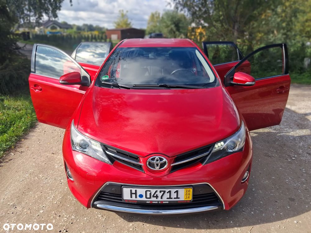 Toyota Auris 1.6 Premium Comfort - 29