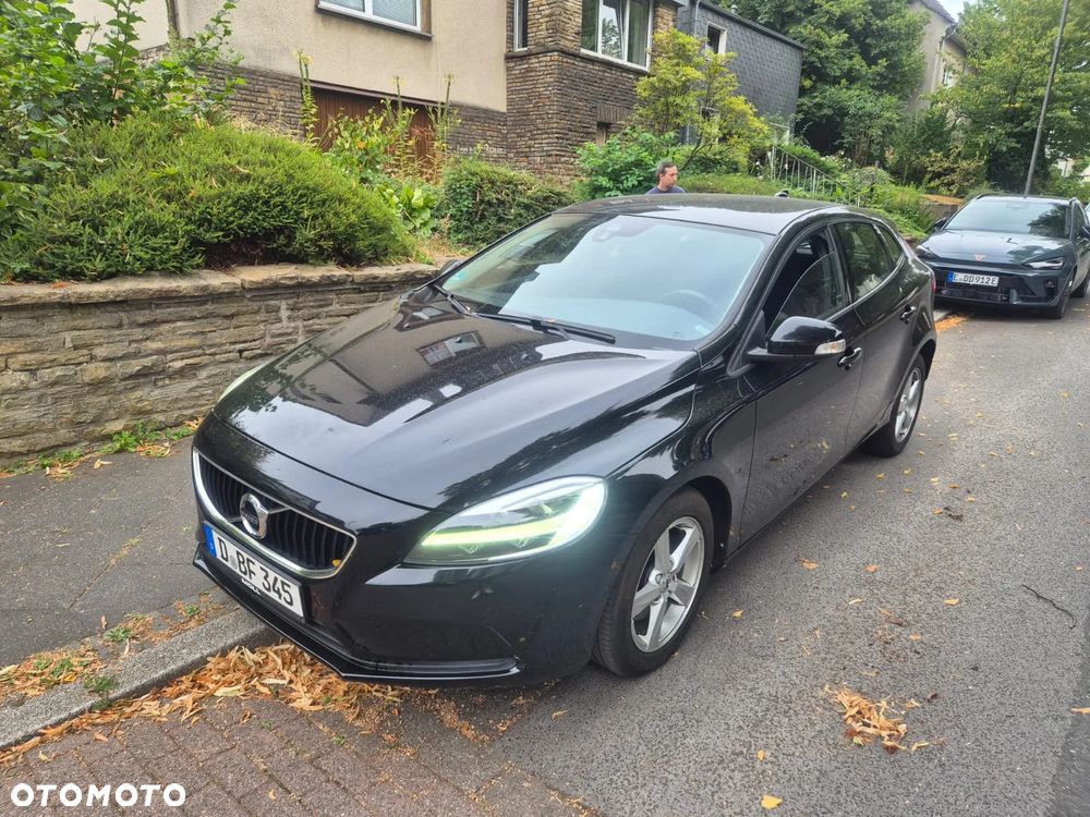 Volvo V40 T2 Momentum - 3