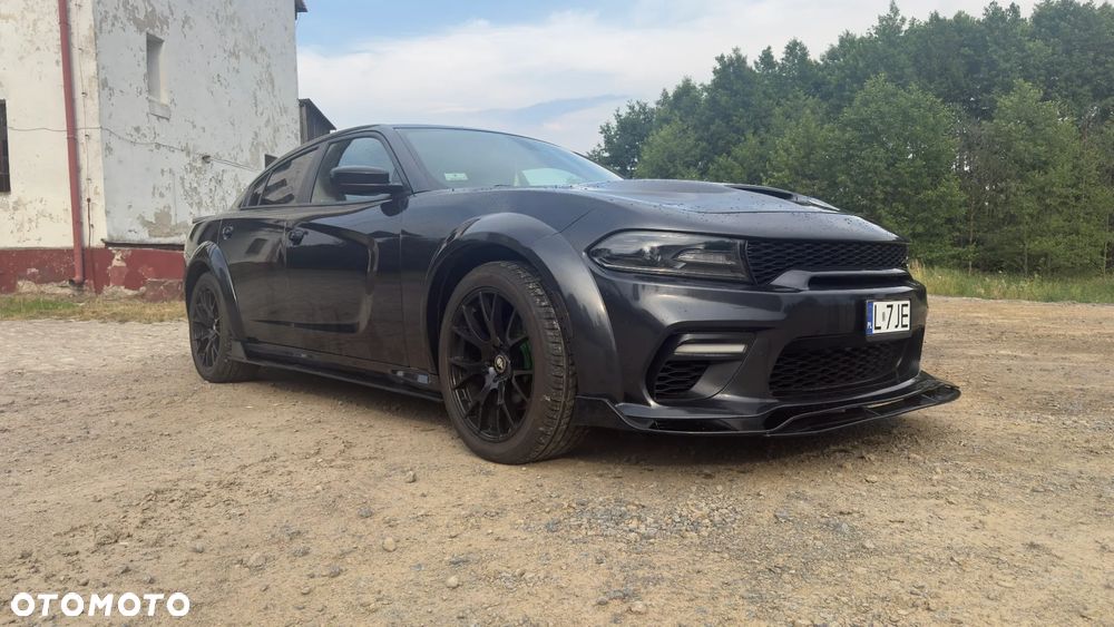 Dodge Charger - 4