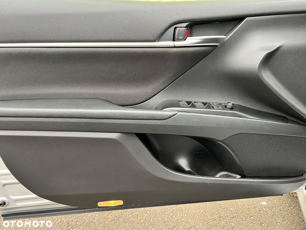 Toyota Camry 2.5 Hybrid Comfort CVT - 13