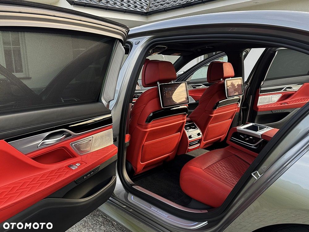 BMW Seria 7 750Ld xDrive sport - 21