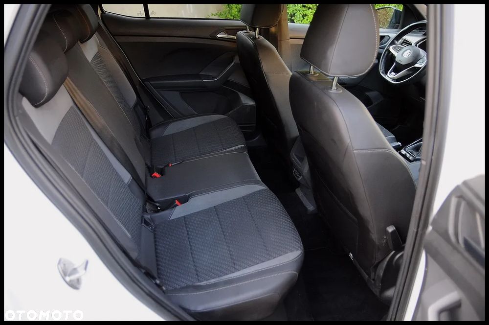 Volkswagen T-Cross 1.0 TSI OPF DSG R-Line - 30
