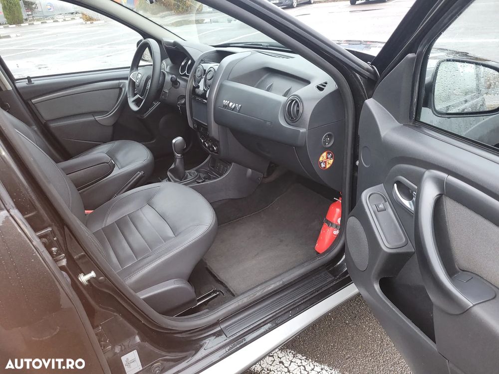 Dacia Duster dCi 110 FAP 4x2 EDC Blackshadow - 10