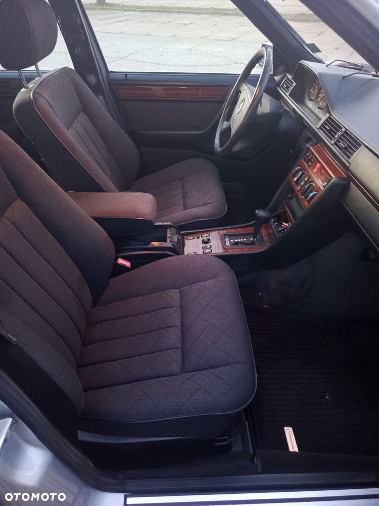 Mercedes-Benz Klasa E - 10