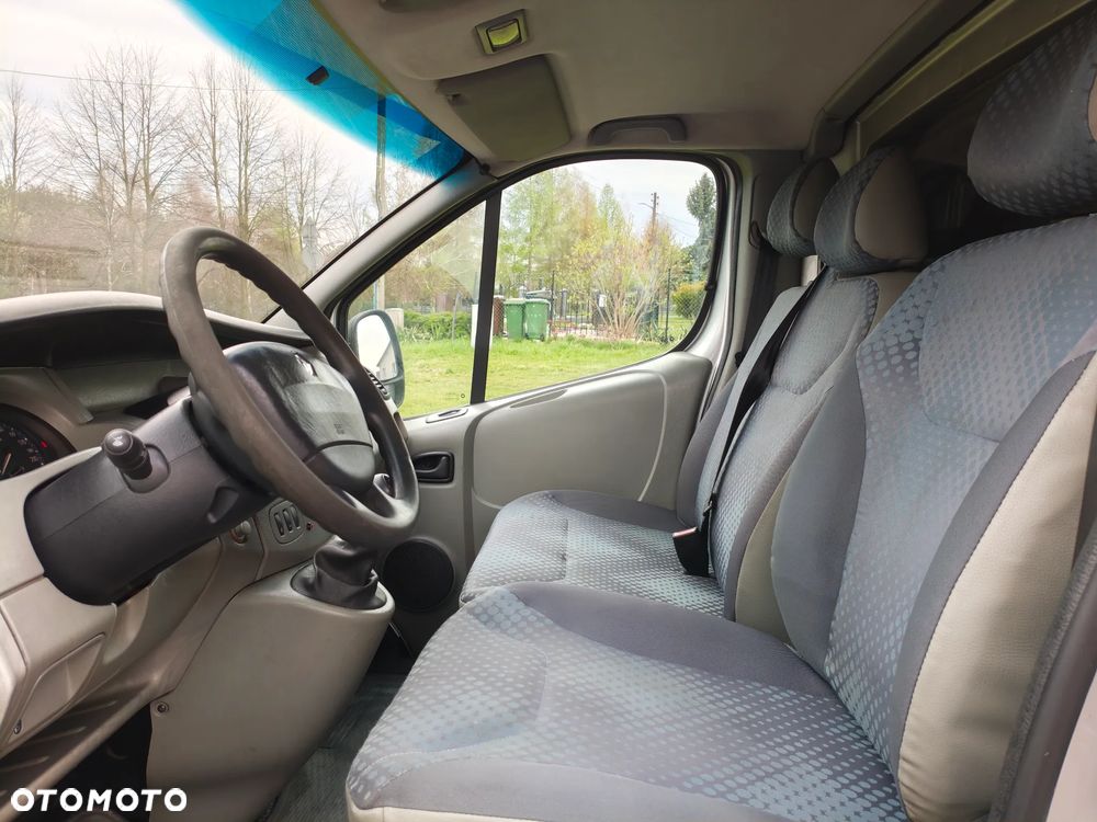 Renault Trafic - 20