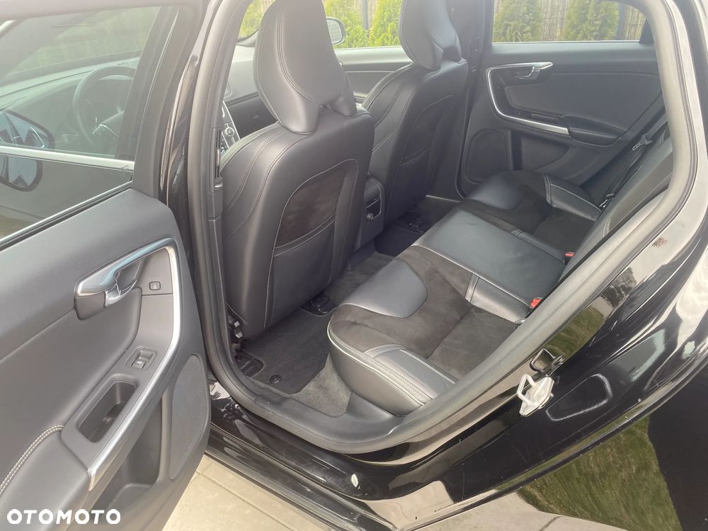 Volvo V60 D4 Drive-E R-Design Momentum - 14